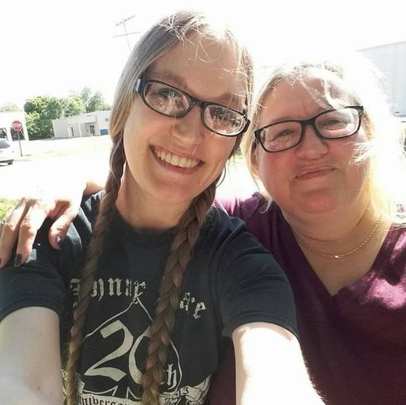 Meet your Posher, Melissa Scanlon! - Picture 4 of 5